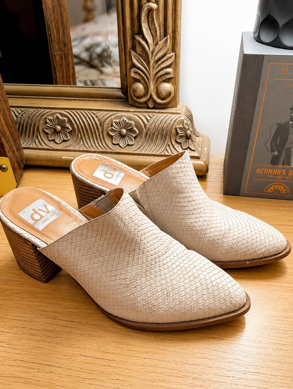 Dolce Vita Tendle Mule